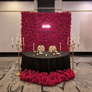 Red Rose Wall & Runner 
