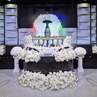Set: Florals, 24 Candles, 2 Pillars