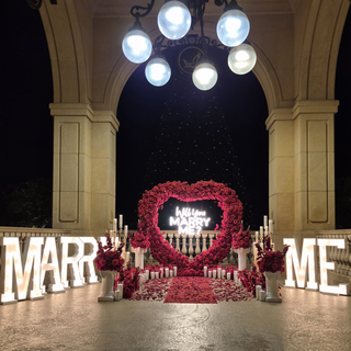 Red Deluxe Set & Marquee Letters 