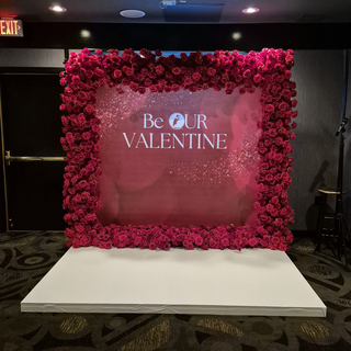Red Rose Square Arch & White Stage