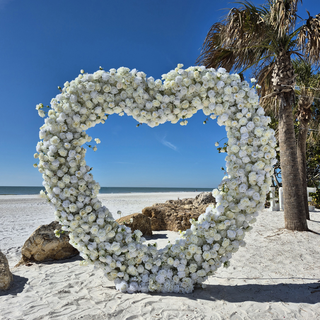 White Rose Heart-Shaped Arch 8.2ft