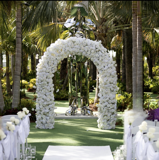 White Rose U-Frame Arch 8ft Tall
