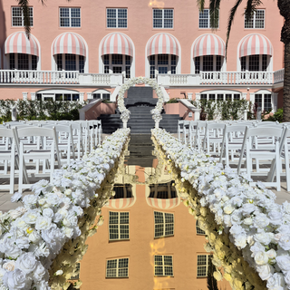 Gold Mirror Aisle & White Rose Florals