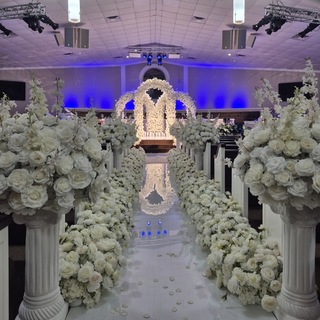 White Mirror Aisle & Florals