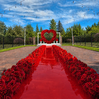 Red Mirror Aisle & Heart-Shaped Arch 